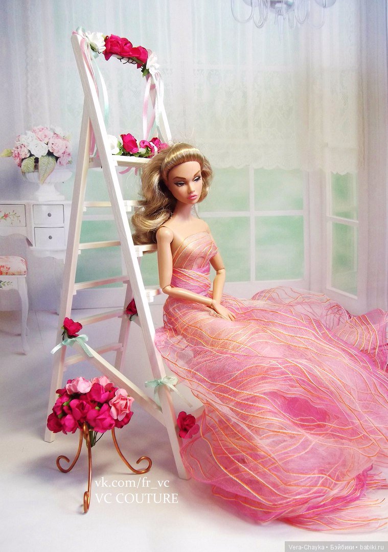 Кукольная миниатюра - Стремянка для 1/6 (фото 3)