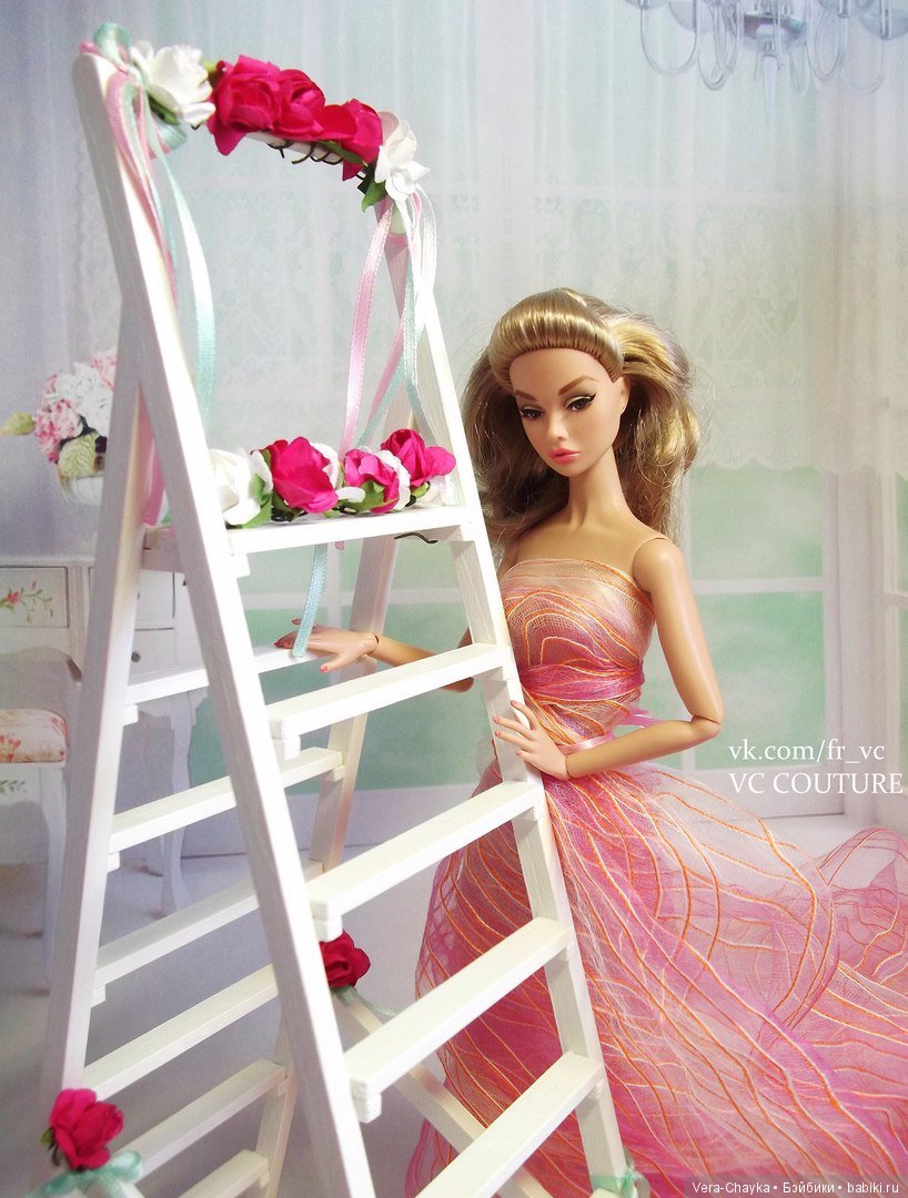 Кукольная миниатюра - Стремянка для 1/6 (фото 5)