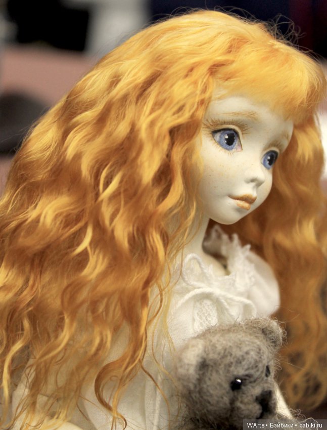 Осенний салон на Тишинской площади