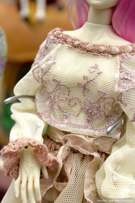 Осенний салон на Тишинской площади