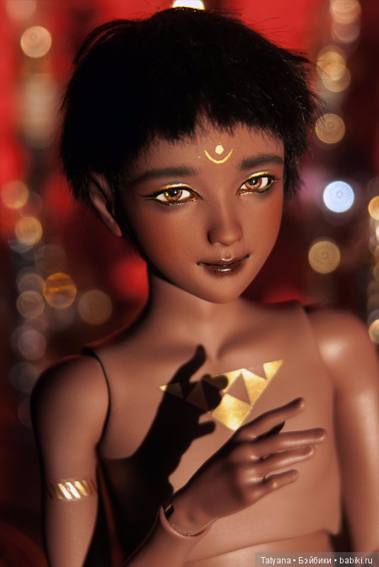 YouplaDolls продает Zopa в темном тане