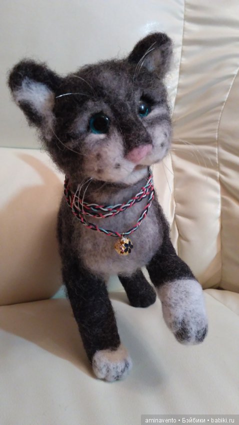 Маленькая кошечка, как "задел" к задуманному. Сухое валяние (фото 7)