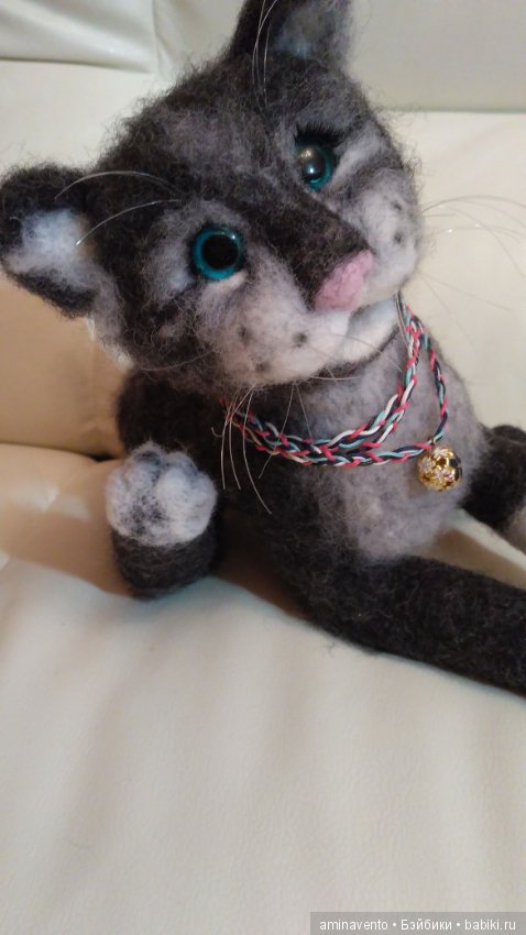 Маленькая кошечка, как "задел" к задуманному. Сухое валяние (фото 4)