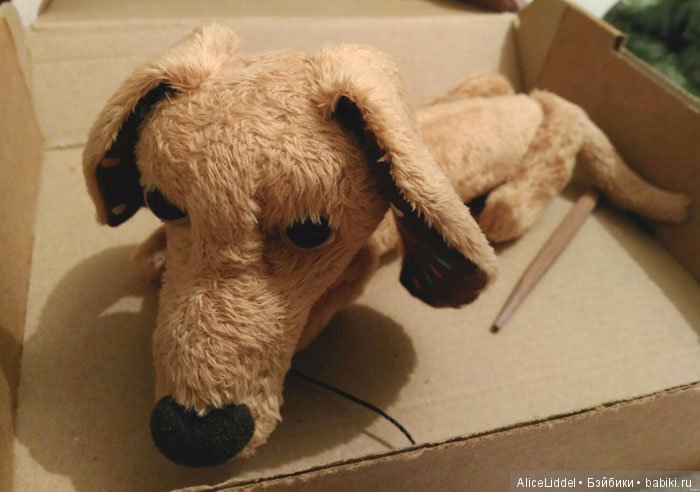 Пёсик с очень выразительными глазками. Игрушка ручной работы