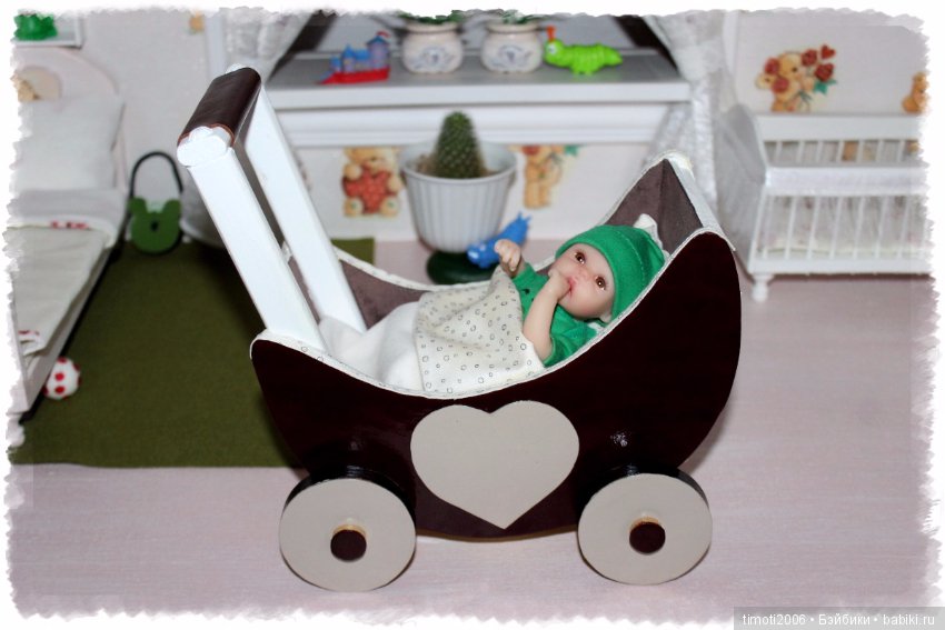 Моя маленькая шоколадная колясочка для куколок 16 см