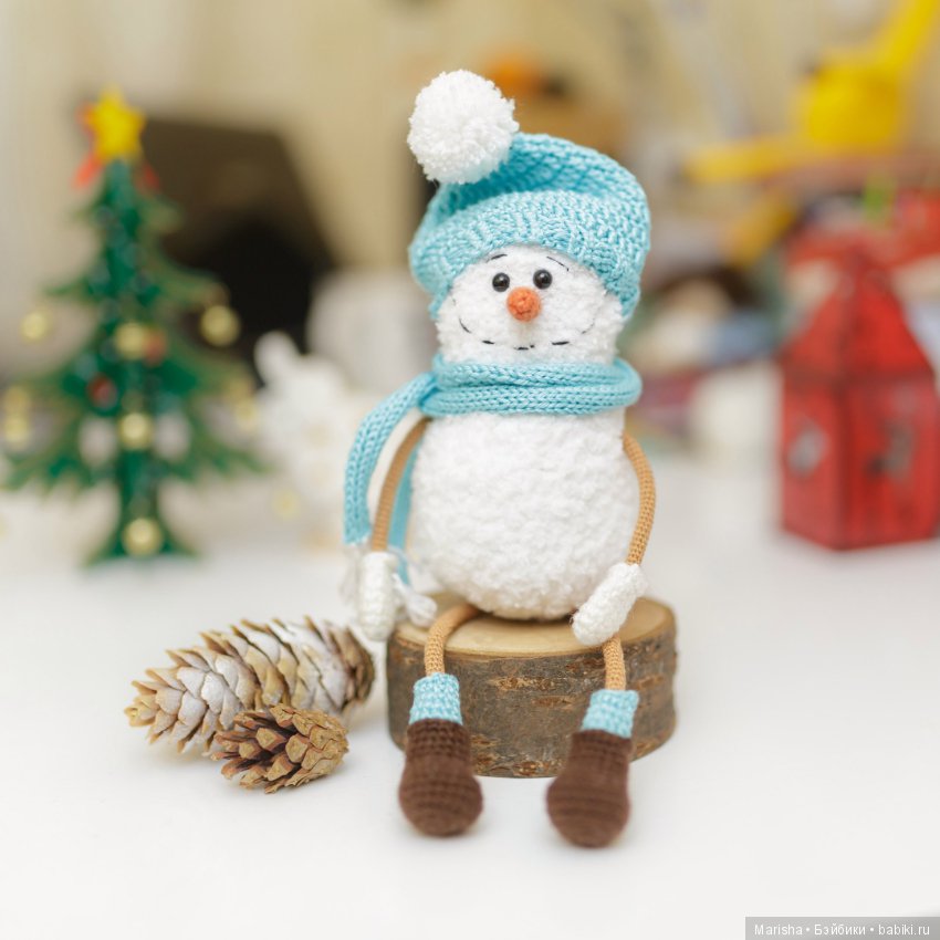 Веселые снеговички вязанные крючком Олюшки Лукошкиной (фото 10)
