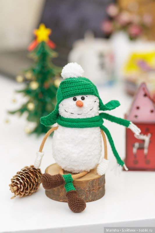 Веселые снеговички вязанные крючком Олюшки Лукошкиной (фото 7)