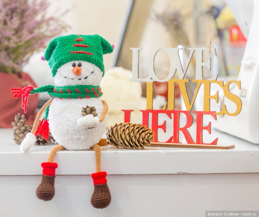 Веселые снеговички вязанные крючком Олюшки Лукошкиной (фото 2)