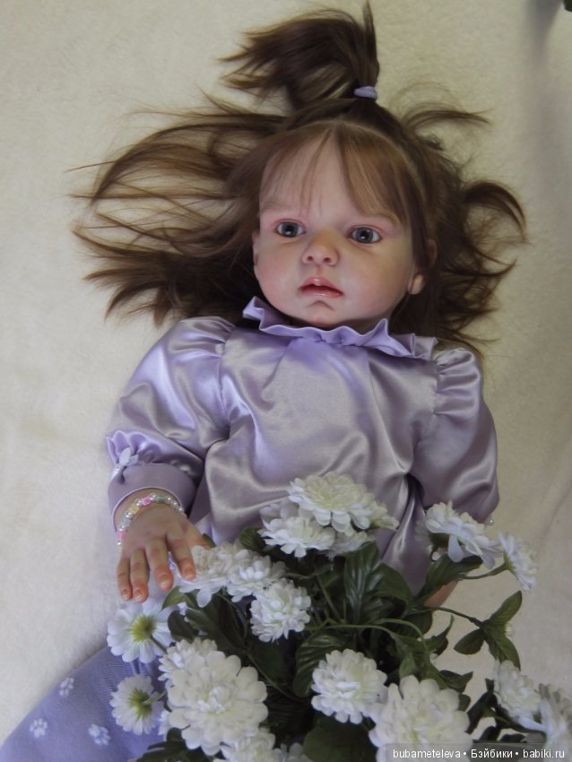 Смотрите, какое платьице,правда,оно вам нравится? Правда, я очень красиво одета в платье СИРЕНИ цвета