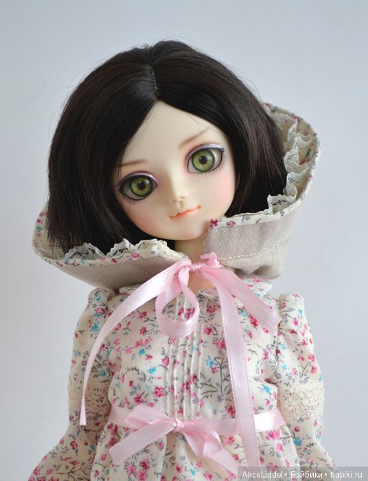 А ктоо у нас тут милая девочка