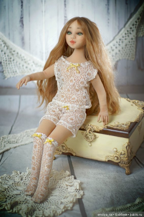 София - полностью подвижная, текстильная кукла от Эмилии Рай