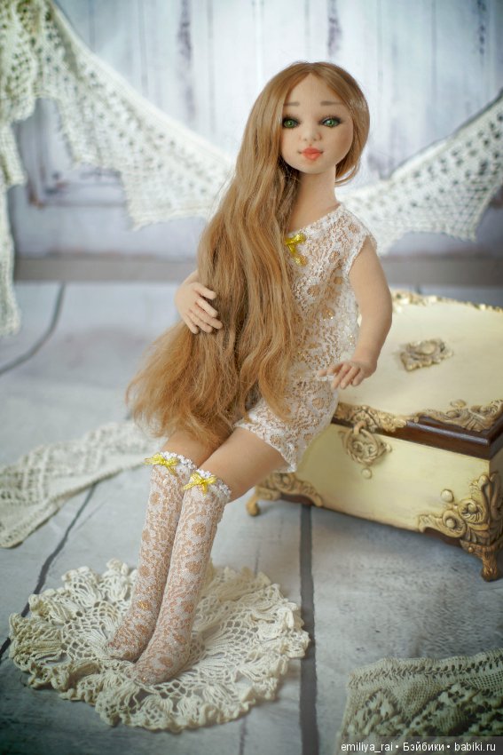 София - полностью подвижная, текстильная кукла от Эмилии Рай