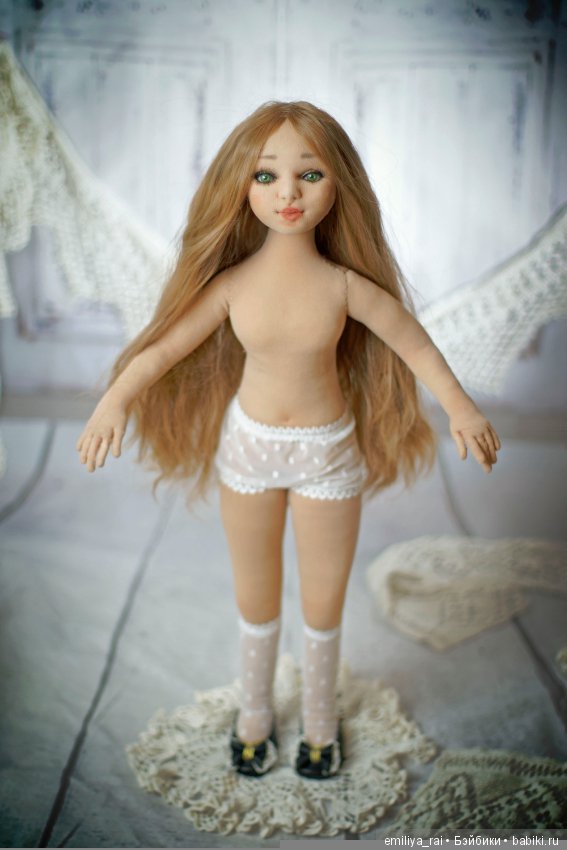 София - полностью подвижная, текстильная кукла от Эмилии Рай