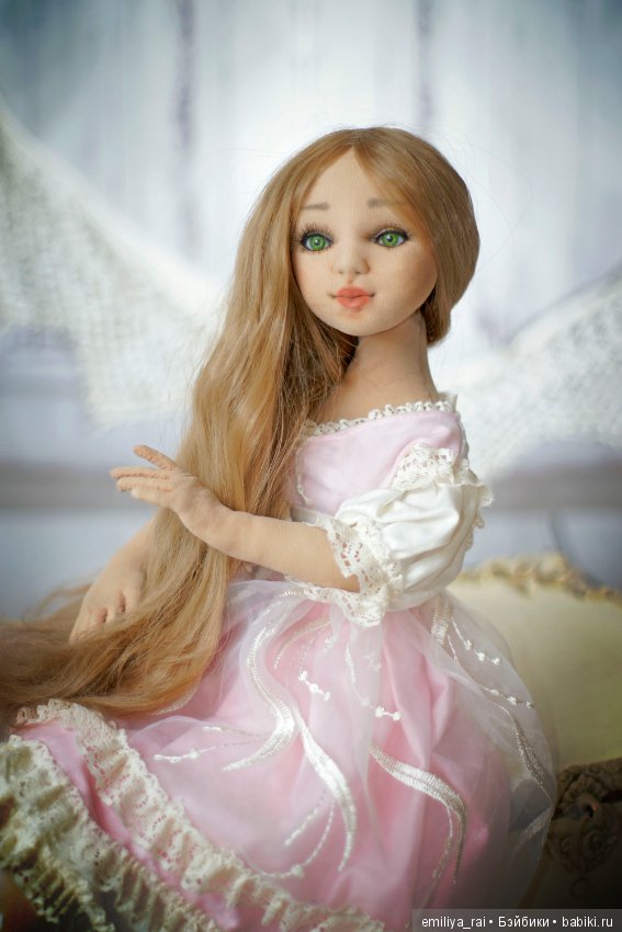 София - полностью подвижная, текстильная кукла от Эмилии Рай (фото 10)