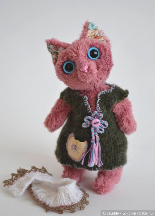 Кошечка в платье, игрушка ручной работы (фото 2)