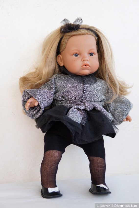 Donna от Endisa, особенная девочка с шикарной прической