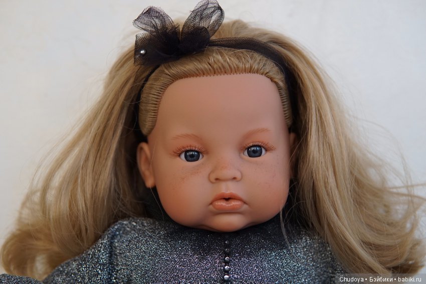 Donna от Endisa, особенная девочка с шикарной прической (фото 3)