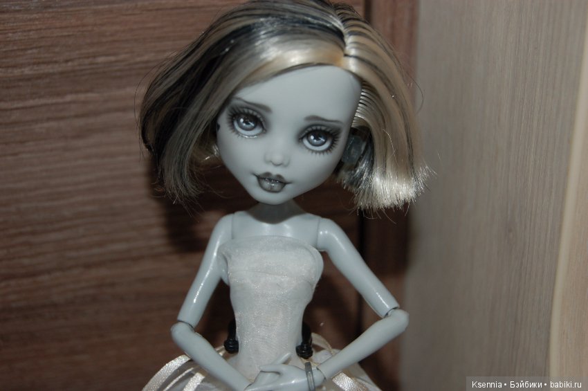 Монстры? Что вы, что вы!...часть 5, pinioned