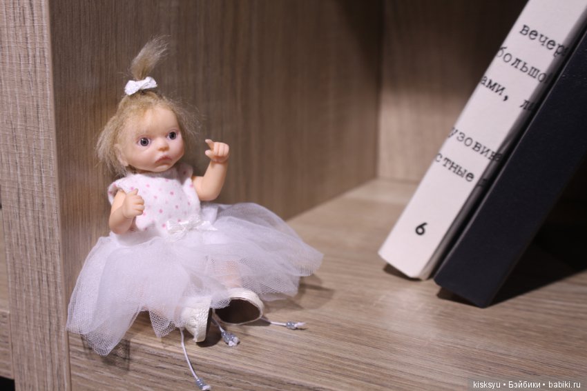 Малышка с хвостиком. Авторская кукла (фото 2)