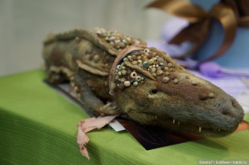 Hello, Teddy! Удивительные "живые" малыши в технике сухого валяния из шерсти. И как авторы украсили свои стенды в преддверии праздника (фото 4)