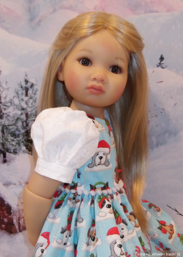 Новогоднее настроение в платьях. Демонстрируют куклы "Kidz'n'Cats"