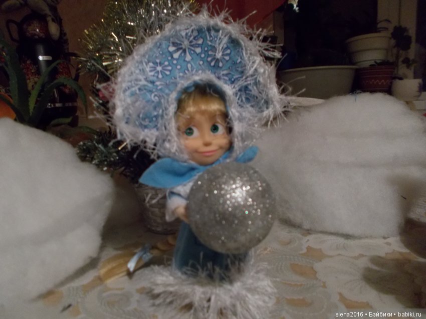 Снегурочка Машка — Куклы Маша и Медведь (Simba): Маша в кармашке