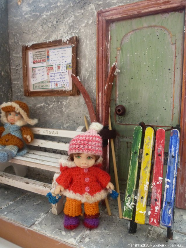 Два малыша 7 см. у подъезда (фото 3)