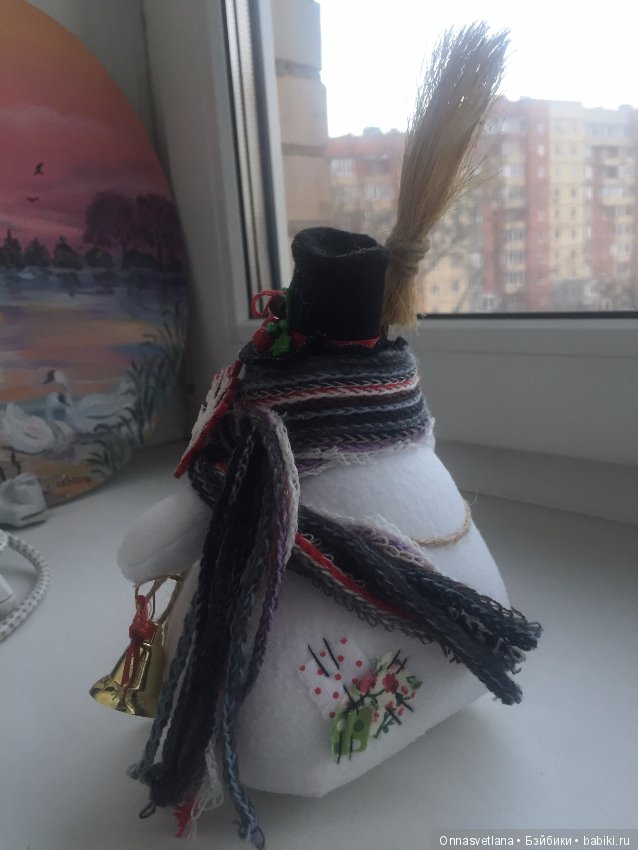 Снеговичок пухлячок. Кукла из ткани (фото 3)