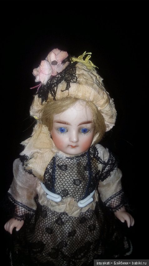 И кружева в помощь — Антикварные куклы Mignonette (Миньонетта): карманные (фото 7)