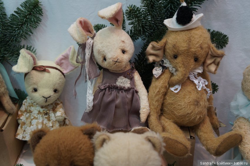 Любимые мишки на Искусстве куклы в Гостином дворе, 2016