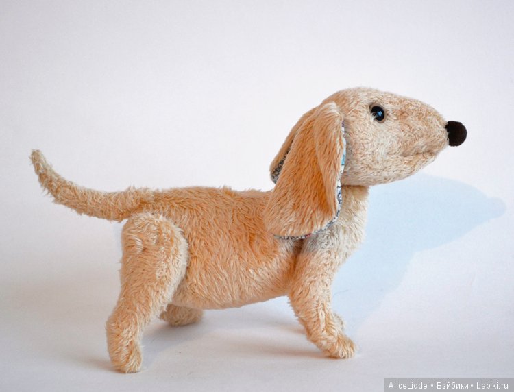 И ещё одна армада, теперь, преобладают пёсики. Игрушки ручной работы