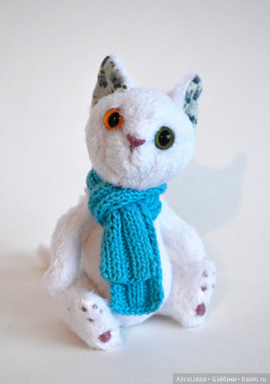 И ещё одна армада, теперь, преобладают пёсики. Игрушки ручной работы