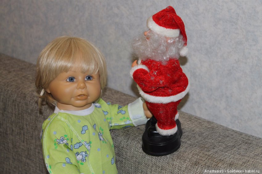 Тимоша готовится к Новому году (фото 6)