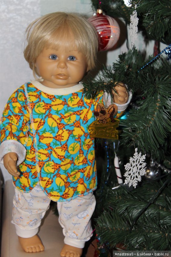 Тимоша готовится к Новому году (фото 3)
