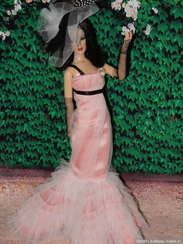 Тоннерки моя страсть, часть 17. Дама в экстравагантной шляпке (фото 4)