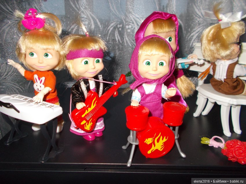 Мозговой штурм — Куклы Маша и Медведь (Simba): Маша в кармашке