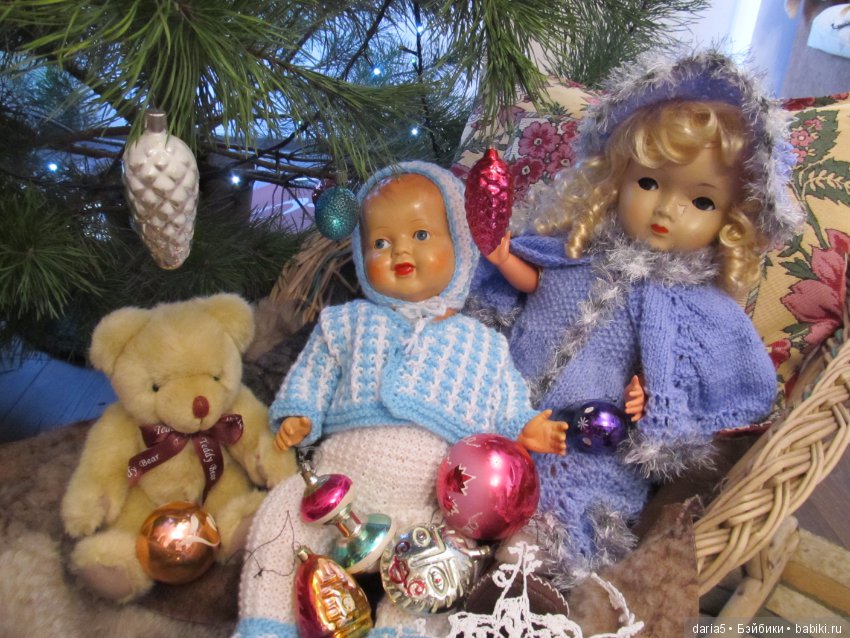 Прогулка на санках — Редкие антикварные куклы и реплики: воск (фото 9)