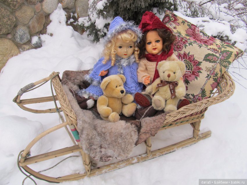 Прогулка на санках — Редкие антикварные куклы и реплики: воск (фото 7)
