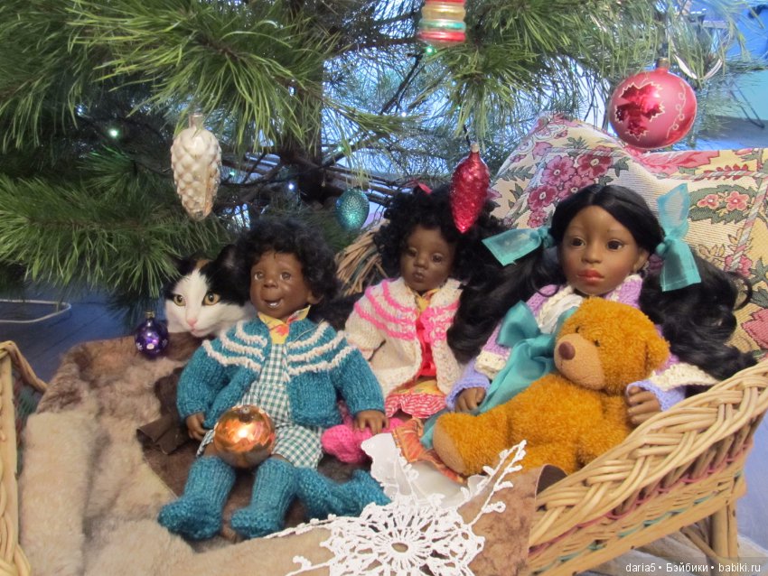 Прогулка на санках — Редкие антикварные куклы и реплики: воск