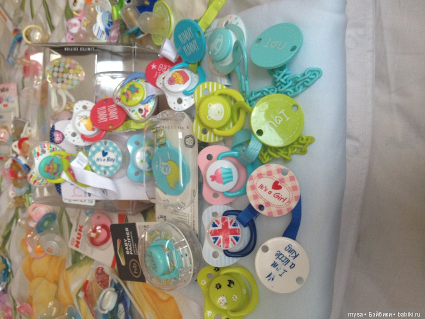 Сумасшедшая коллекция,не хватило сил сосчитать.Соски-пустышки