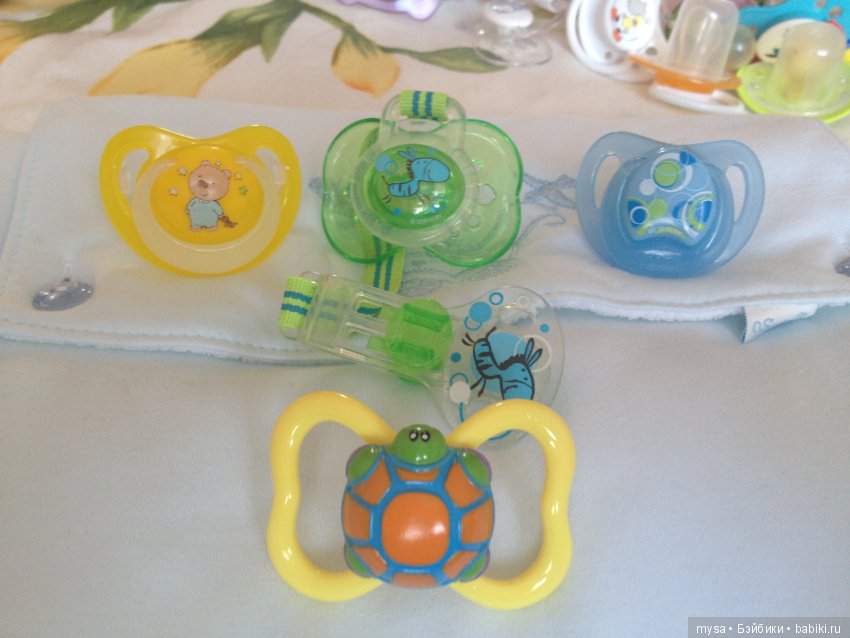 Сумасшедшая коллекция,не хватило сил сосчитать.Соски-пустышки