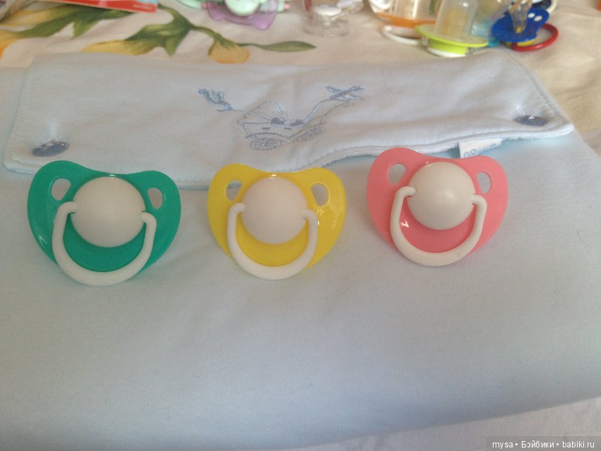 Сумасшедшая коллекция,не хватило сил сосчитать.Соски-пустышки