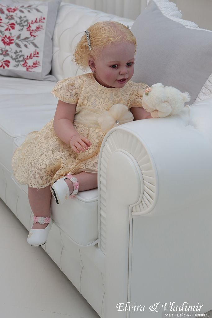 Николь. Художник Кулигин Владимир