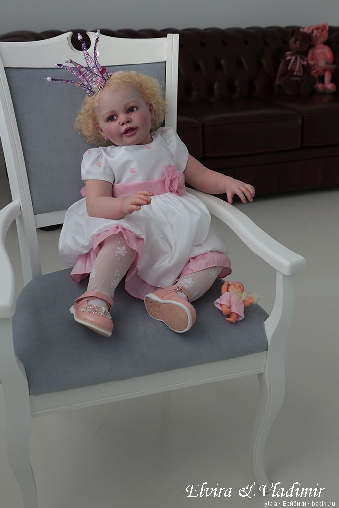 Николь. Художник Кулигин Владимир