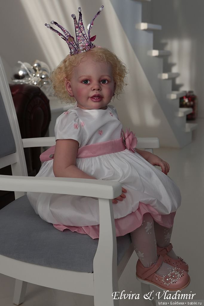 Николь. Художник Кулигин Владимир