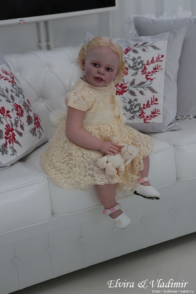 Николь. Художник Кулигин Владимир