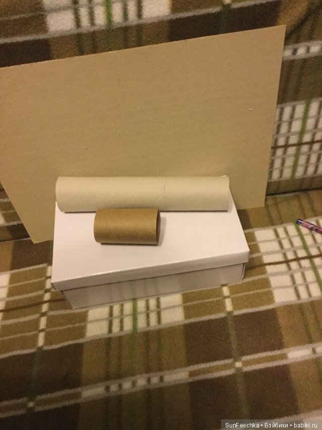 Диванчик для куклы-бабушки из подручных материалов (фото 3)