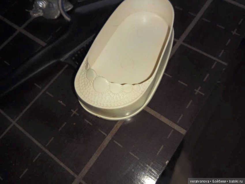 Народ. Купила куклу-невесту, времен СССР. Помогите опознать куклу (фото 3)