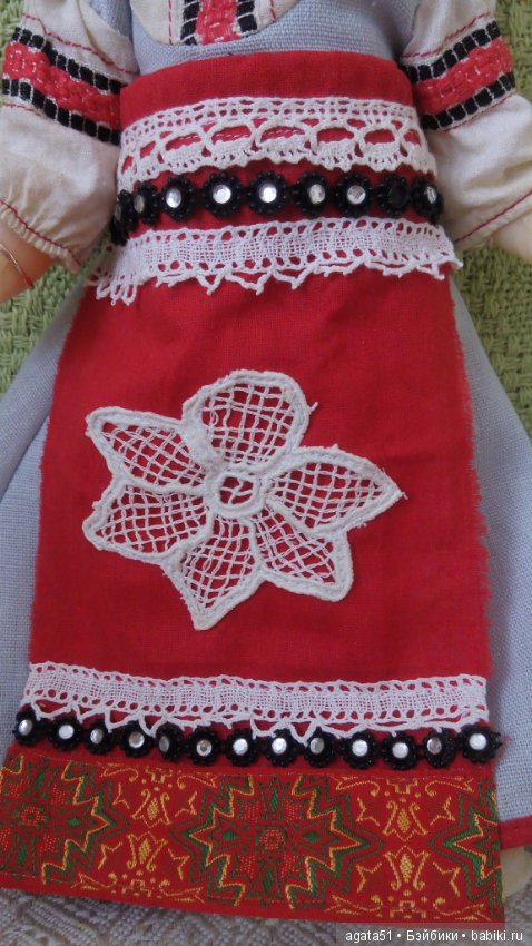 Иванка в белорусском костюме (фото 5)