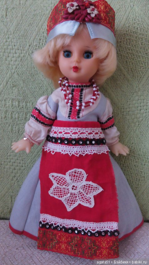 Иванка в белорусском костюме (фото 6)